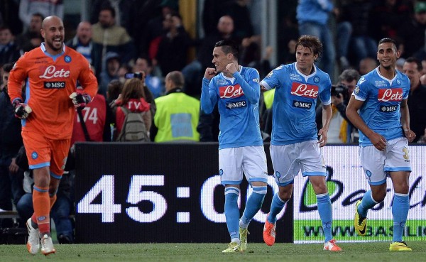 El Napoli conquista la Copa ante un Fiorentina impotente
