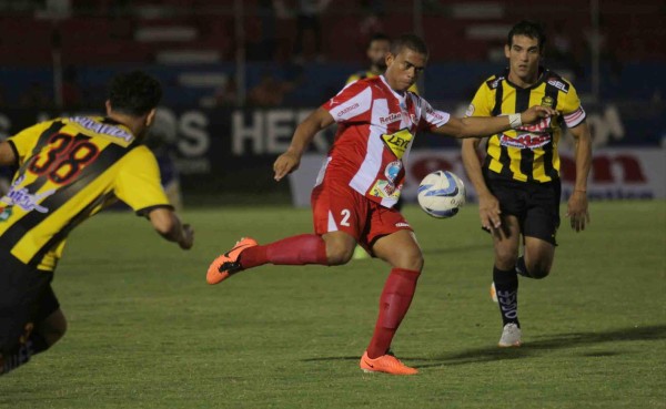 VIDEO: El golazo anulado a Nicolás Cardozo ante Vida