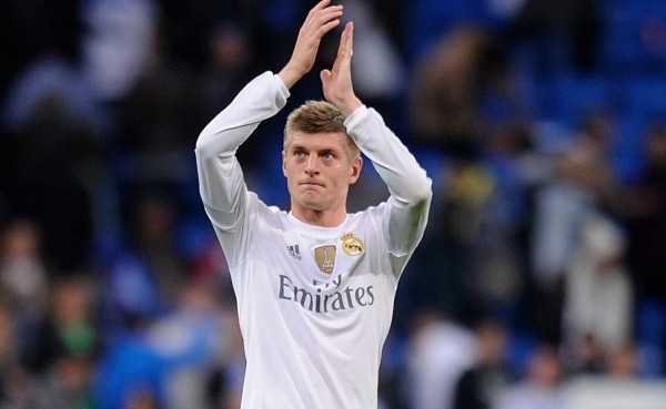 Toni Kroos es la clave de los problemas del Madrid para Ancelotti, Benítez y Zidane