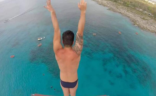 VIDEO: Carlos Gimeno, el clavadista más asombroso del mundo