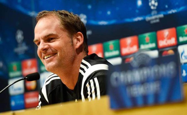 Frank de Boer: 'Respetamos, pero no le tenemos miedo al Barça'