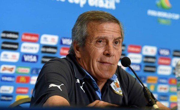 Tabárez renuncia a la Comisión de Estrategia de la FIFA