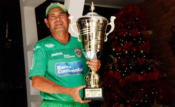 Hermelindo Cantarero, el cazatalentos que dio el título a Marathón reservas