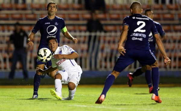 CONFIRMADO: Clásico Motagua-Olimpia se juega este miércoles