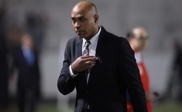 Wrigth: 'Hoy Vargas es el herido y tiene que tragarse sus palabras'