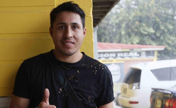 Domingo Salazar ya se encuentra en Honduras para integrarse al Real España