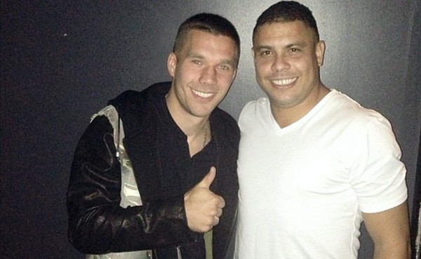 Lukas Podolski pidió consejo a Ronaldo antes de aceptar ir al Inter
