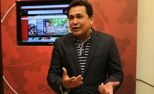 Videoblog: Las anécdotas de Nahún Espinoza con Walter López