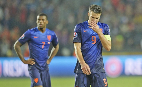 República Checa vence a Holanda con gol a último minuto