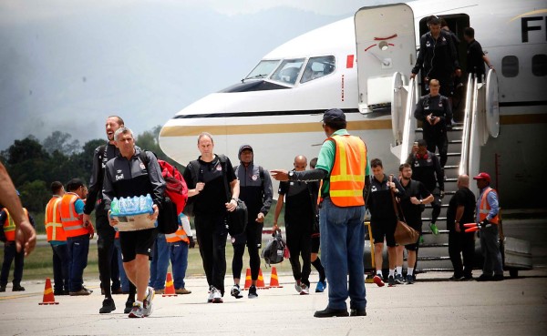 Canadá arriba entre hermetismo para enfrentar a Honduras