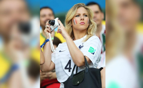 Las infartantes novias y esposas de 'El Clásico' Barcelona - Real Madrid