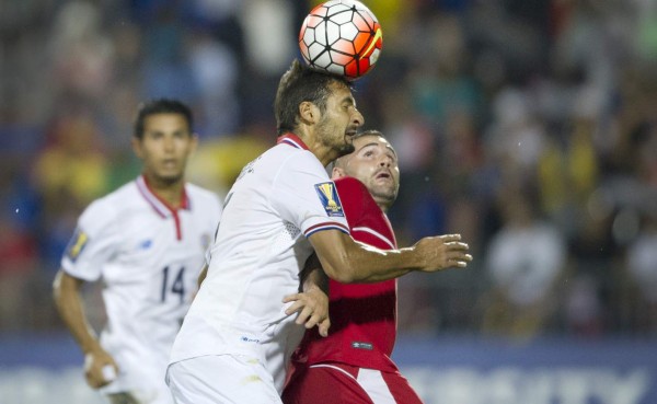 Costa Rica avanza a cuartos de final al empatar con Canadá