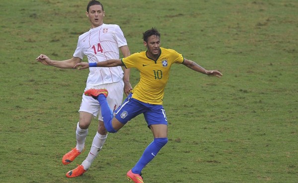 Brasil derrotó a Serbia pero sin convencer