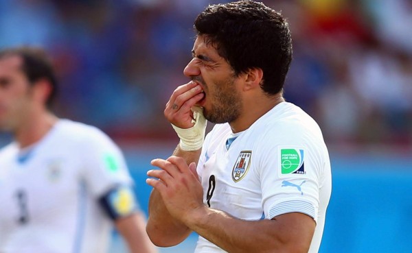 Un club de Kosovo ofrece contrato por 4 meses a Luis Suárez
