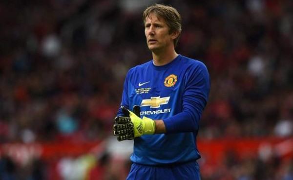 Van der Sar deja el retiro y regresa al fútbol con el VV Noordwijk
