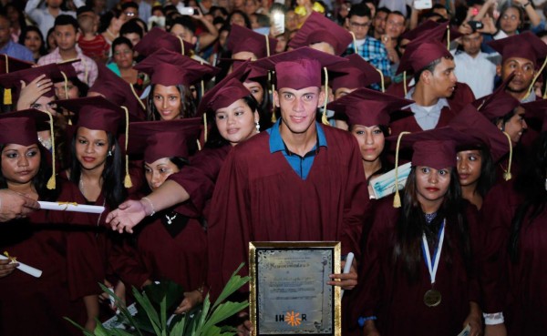 Ángel Tejeda ya celebra el título en El Progreso