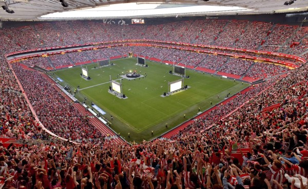 San Mamés se llenó para ver la final de Copa entre Bilbao y Barcelona