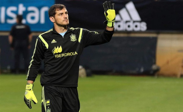 Casillas dice que escogió al Oporto por la proximidad con Lopetegui