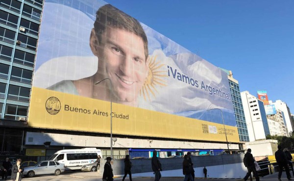 Comercios de Buenos Aires anuncian rebajas si Argentina gana a Suiza
