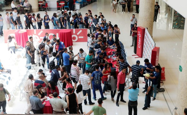VIDEO: Motagua regaló autógrafos a sus aficionados previo al clásico