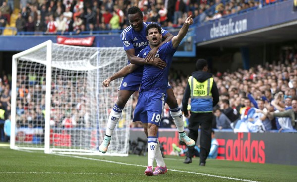 El Chelsea venció al Arsenal y se afianza en el liderato