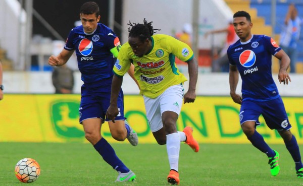 Motagua no pudo con Juticalpa y la afición pidió otra vez la salida de Diego Vázquez