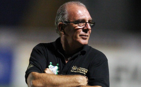 Ariel Sena 'Platense tiene un problema muy grande de confianza'