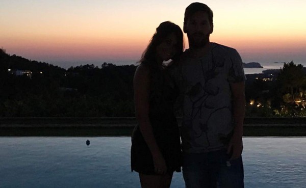 Messi reaparece un día después que Cristiano se coronara campeón