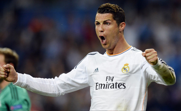 Real Madrid gana caminando al Schalke y piensa en Barcelona