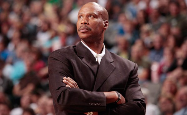 Byron Scott es el nuevo entrenador de los Lakers
