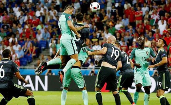 Los números del impresionante salto y velocidad en gol de Cristiano Ronaldo