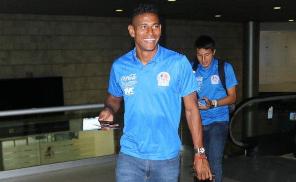 El hondureño Carlo Costly despreció oferta de Grecia y se queda en Olimpia