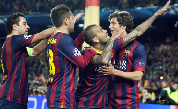 VIDEO: El festejo de Alves al anotarle al Manchester City