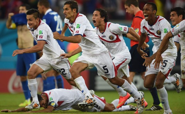 ¡Costa Rica logra sufrida e histórica clasificación a cuartos!