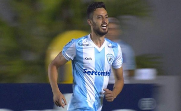 Saprissa contrata a brasileño para reforzar su mediocampo