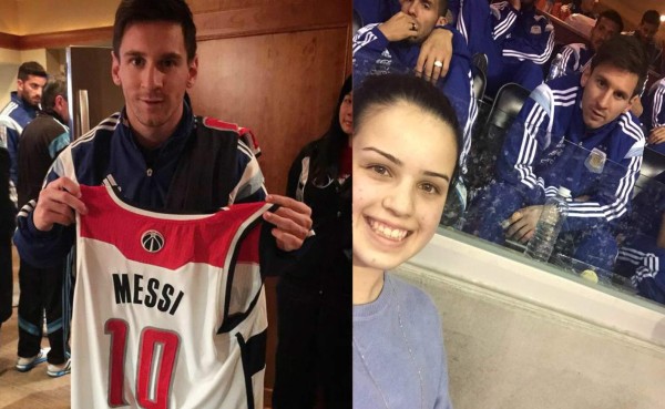 El equipo de basquetbol de los EU le regala una playera al rosarino. Durante el encuentro, Leo y Mascherano son captados por la “Kiss cam”
