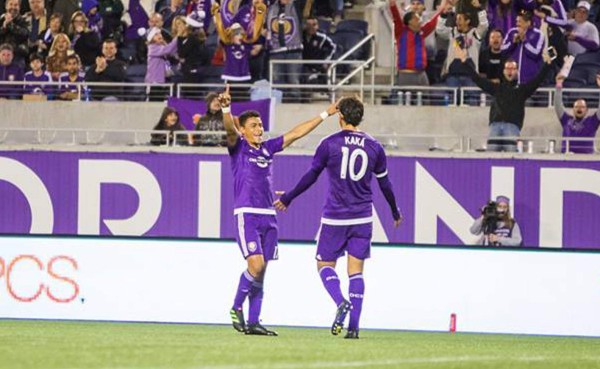 Darwin Cerén anota golazo de crack en amistoso del Orlando City