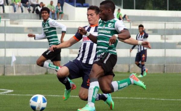 Júnior Lacayo marcó en derrota del Santos Sub-20