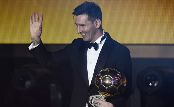 Estos han sido los trajes de Lionel Messi en la gala del Balón de Oro