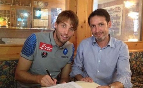 El español Michu, cedido por el Swansea al Nápoles