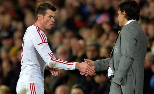 Seleccionador de Gales recomienda a Bale que se quede en el Real Madrid