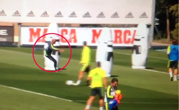 VIDEO: El espectacular gol de Zidane en entrenamiento del Real Madrid