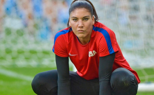Arquera Hope Solo llama 'cobardes' a jugadoras de la selección de Suecia