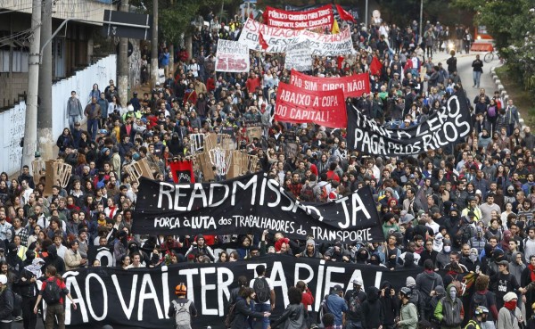 Protesta en Sao Paulo se convierte en actos de vandalismo