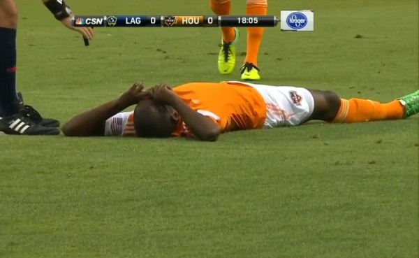 Boniek se lesiona y despierta preocupación en la Selección