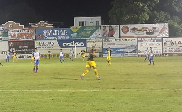 Real España igualó sin goles con el Isidro Metapán