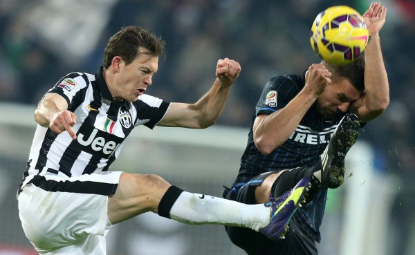 Juventus empata con el Inter de Milán y cede terreno