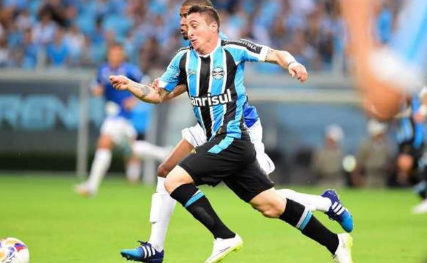 El Gremio rescinde contrato con el uruguayo 'Cebolla' Rodríguez