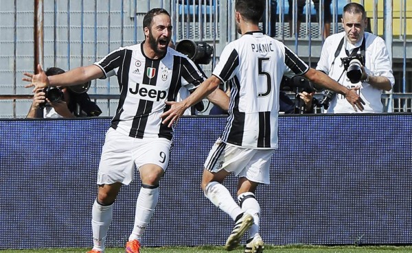 Doblete de Gonzalo Higuaín en el triunfo de Juventus sobre el Empoli