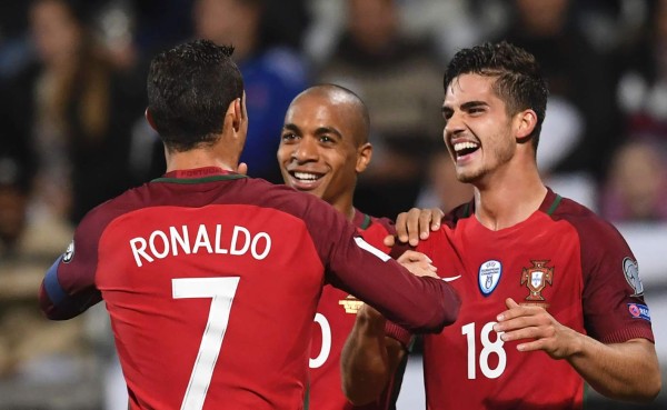 André Silva lidera goleada de Portugal en su visita a Islas Faroe